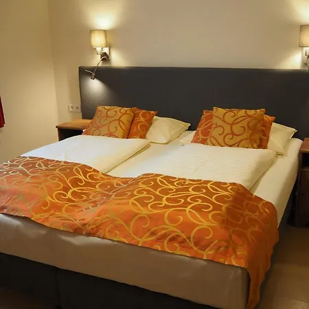 Fuerstenbrunn * Grödig