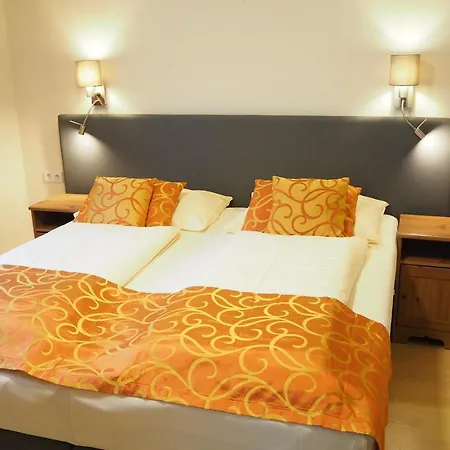 דירה Fuerstenbrunn גרודיג